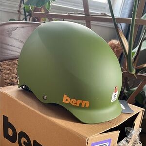 Bern Baker Snowsports Unisex Matte Olive Helmet